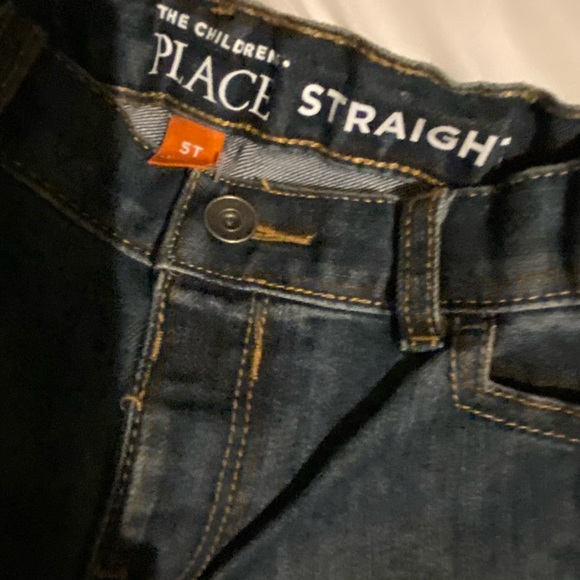 1 pair of jeans and 1 pair of shorts 5T - Picture 2 of 4